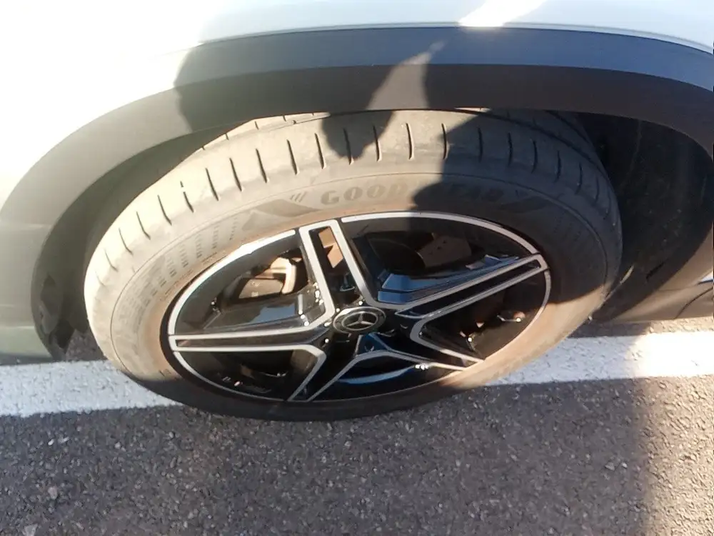 MERCEDES glb - Foto 15 | Clidrive