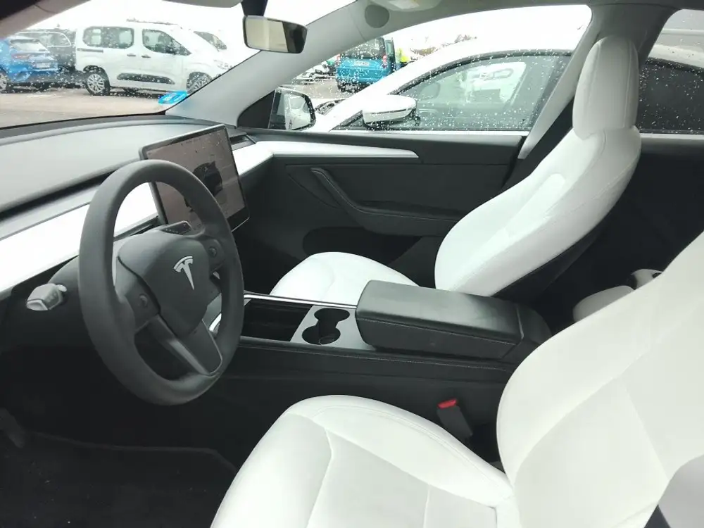 TESLA model y - Foto 8 | Clidrive