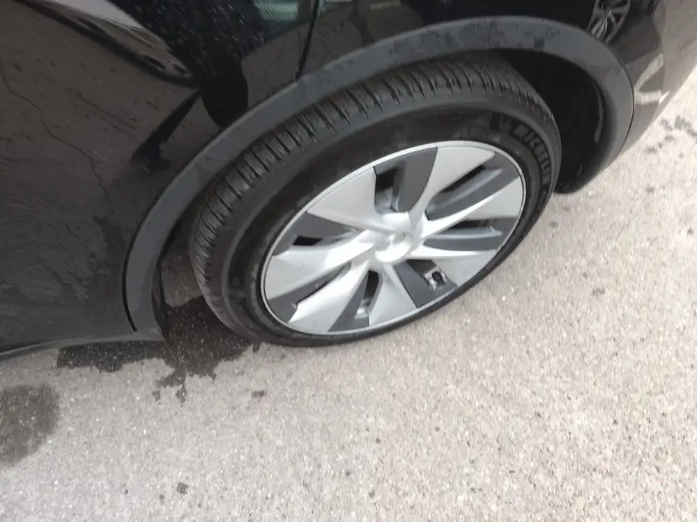 TESLA model y - Foto 13 | Clidrive