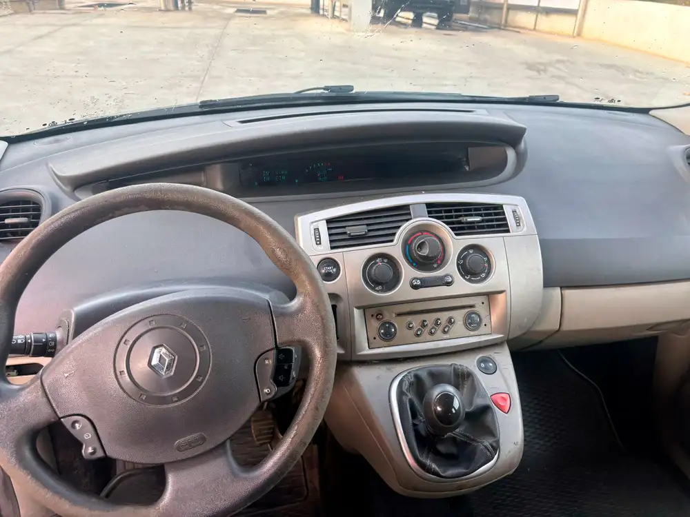 RENAULT grand scenic