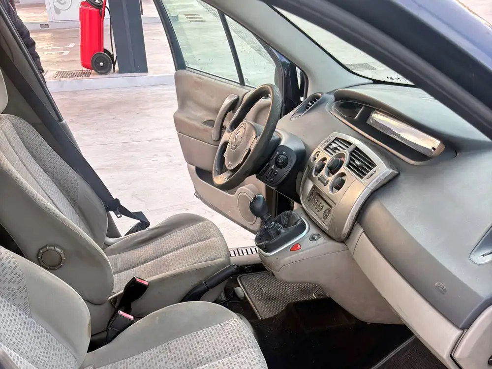 RENAULT grand scenic