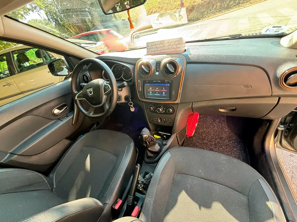 DACIA sandero