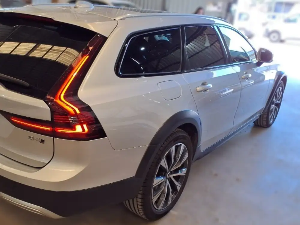 VOLVO V90 Cross Country - Foto 4 | Clidrive
