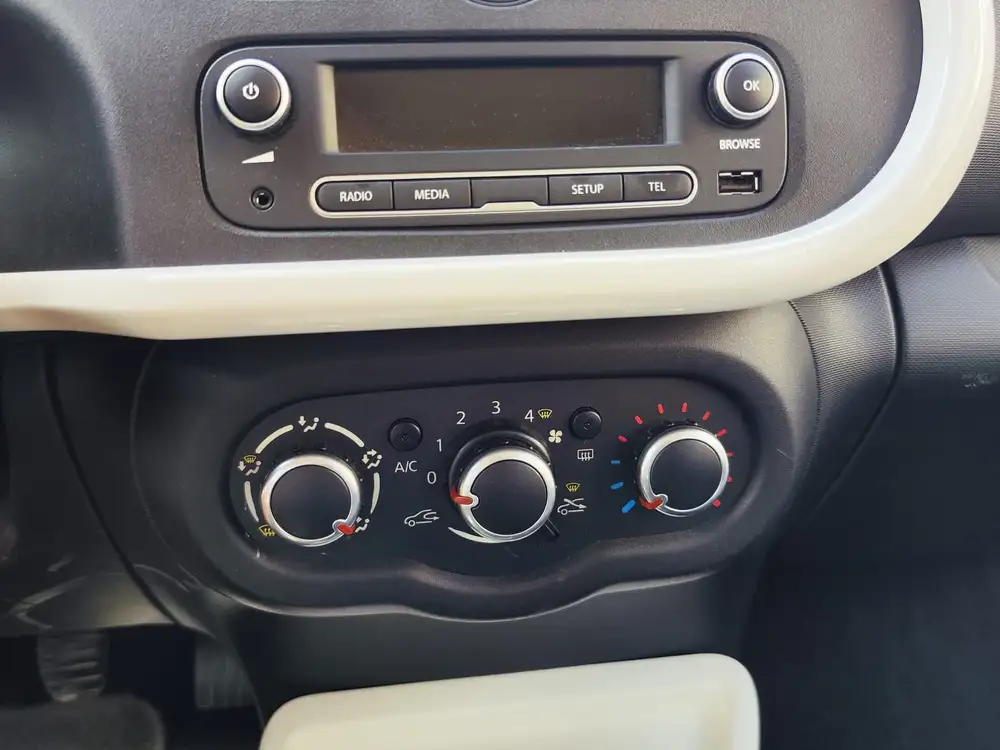 RENAULT twingo