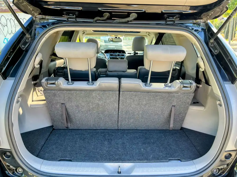 TOYOTA prius+