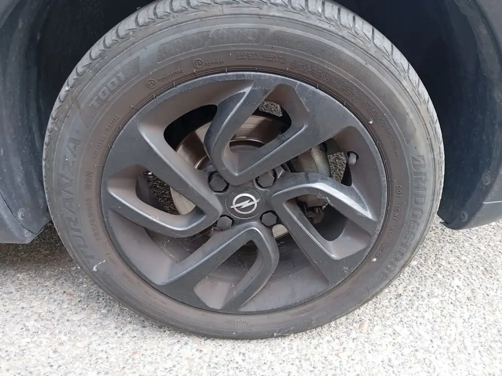 OPEL crossland x