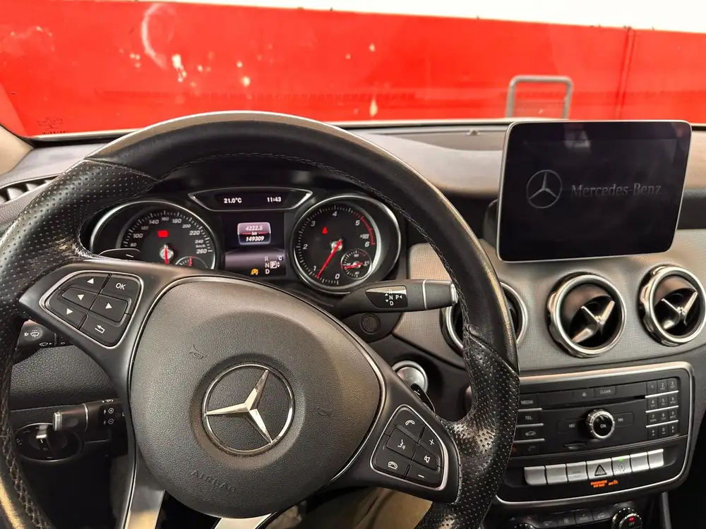 MERCEDES gla
