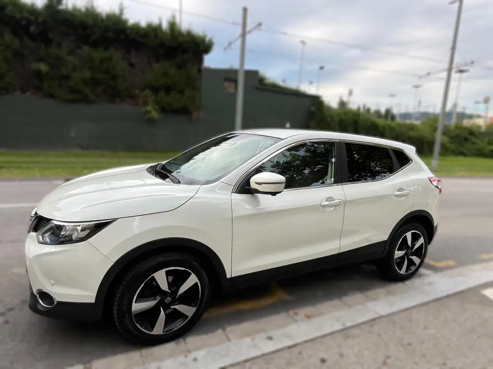 NISSAN qashqai