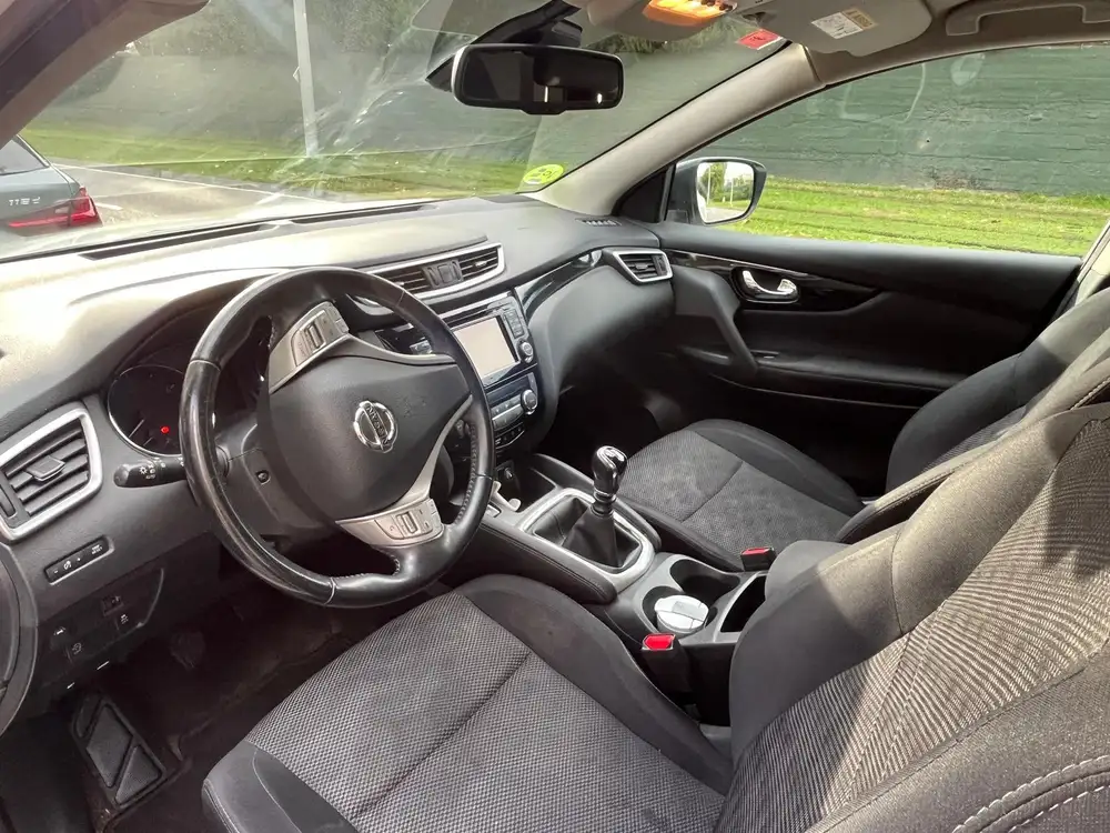 NISSAN qashqai