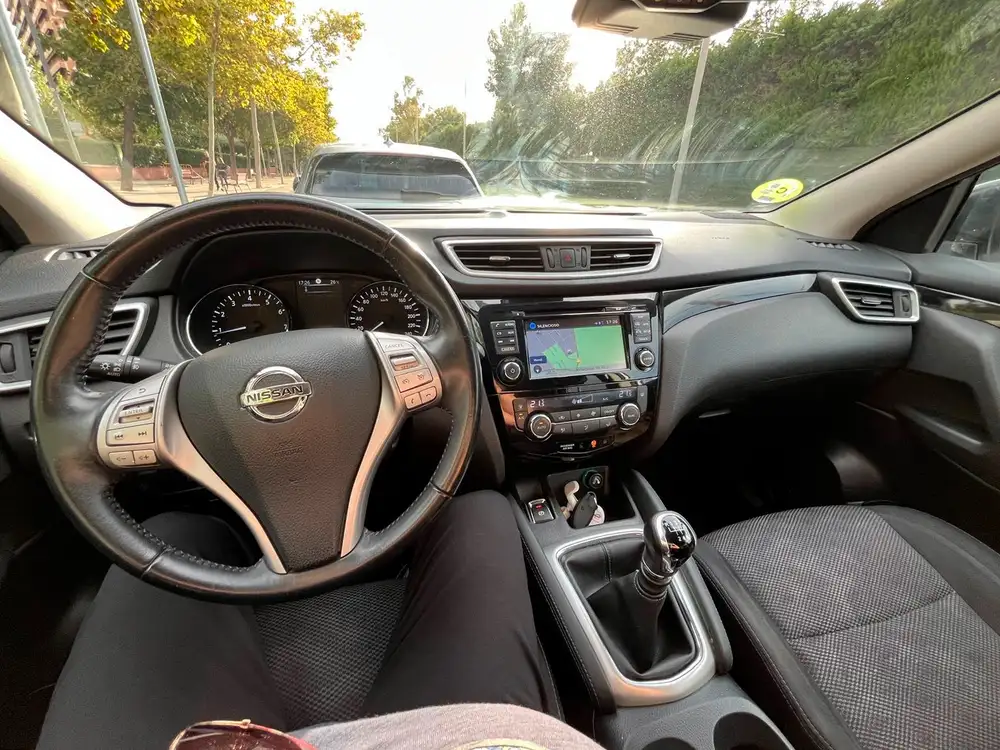NISSAN qashqai