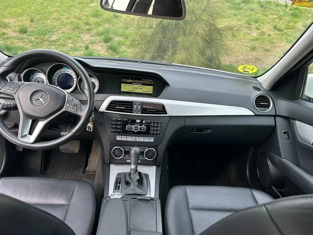 MERCEDES clase c - Foto 6 | Clidrive