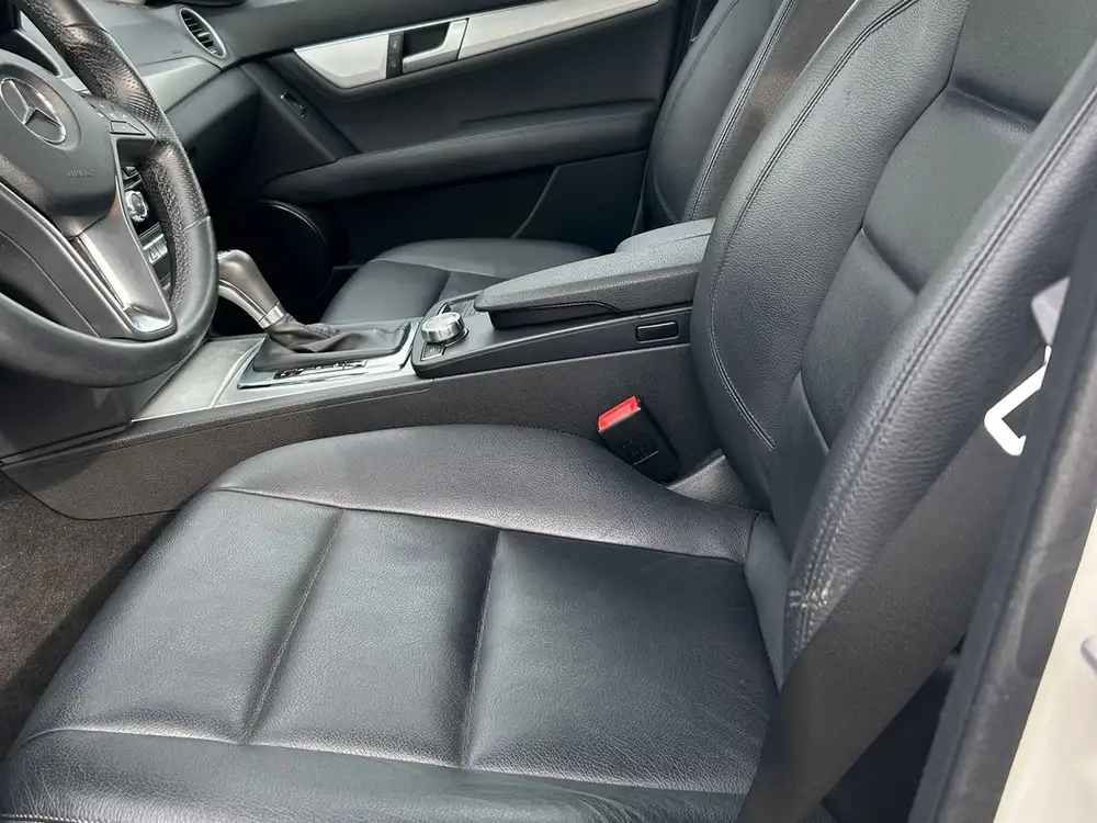 MERCEDES clase c - Foto 8 | Clidrive