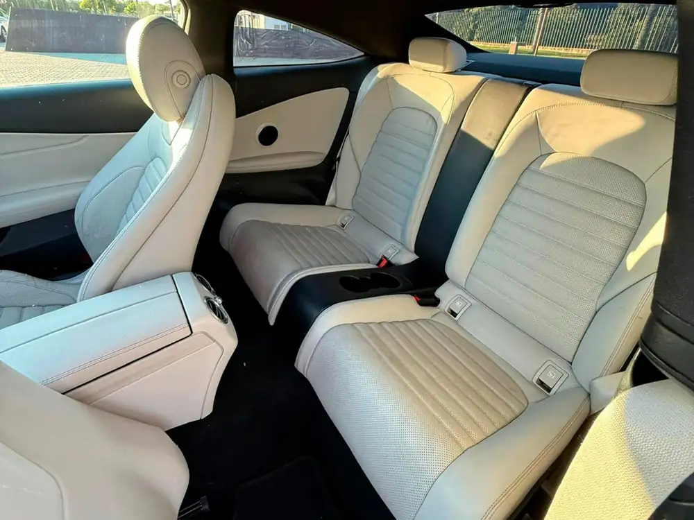 MERCEDES clase c