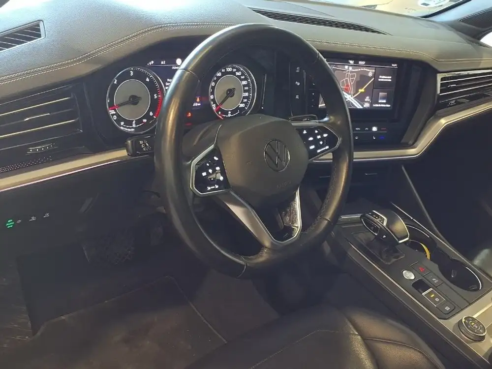 VOLKSWAGEN touareg - Foto 8 | Clidrive