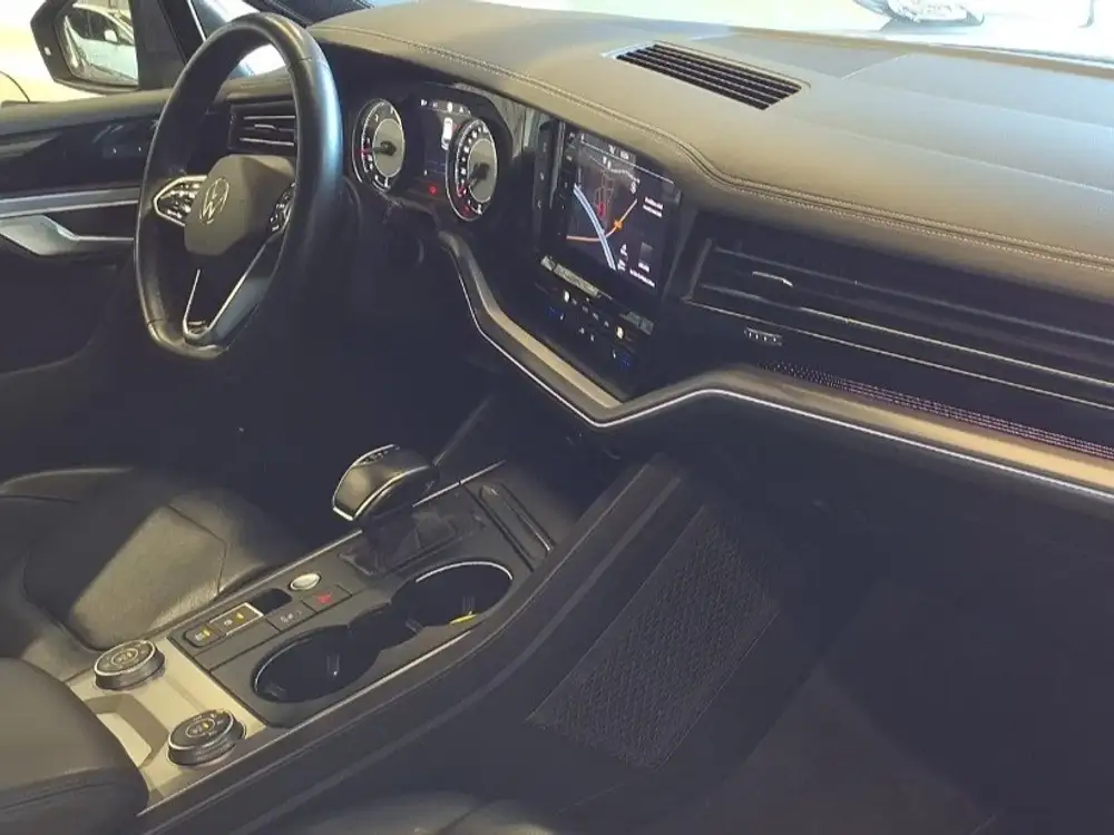 VOLKSWAGEN touareg - Foto 9 | Clidrive