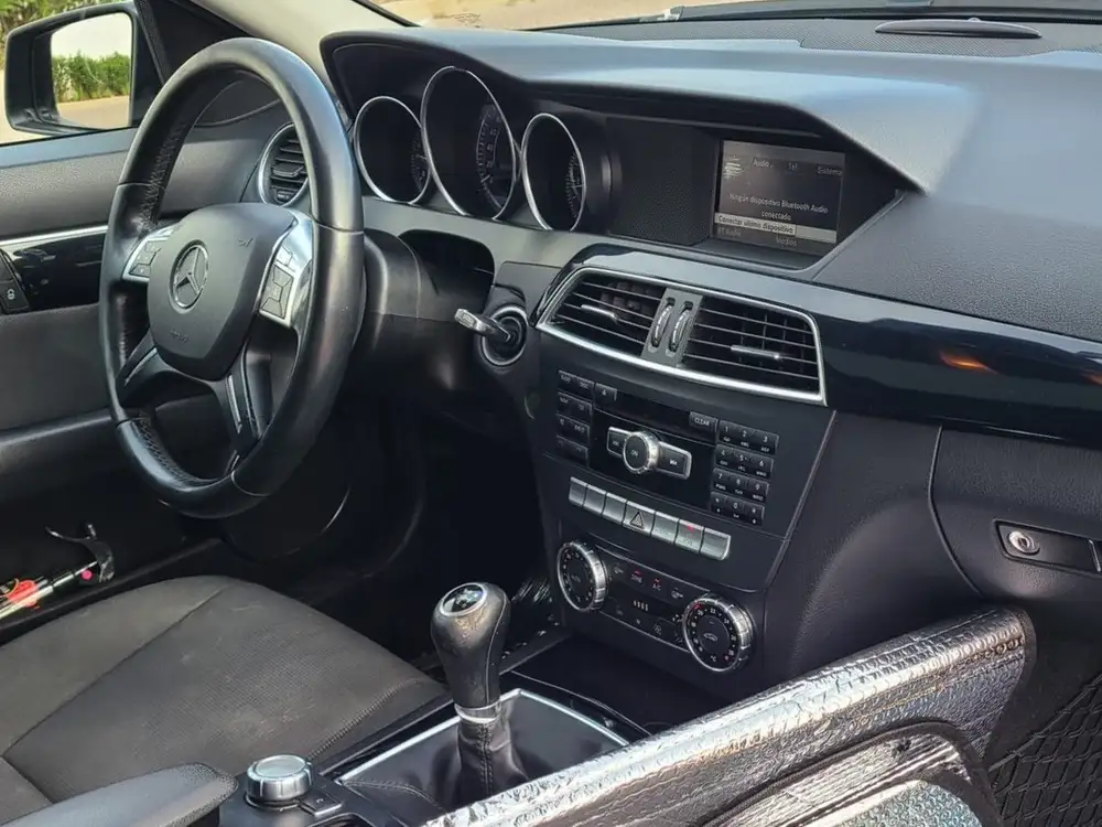 MERCEDES clase c