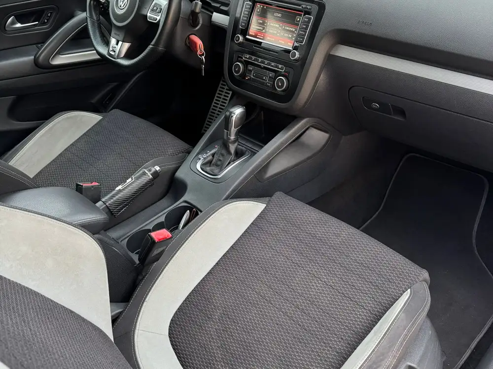 VOLKSWAGEN scirocco