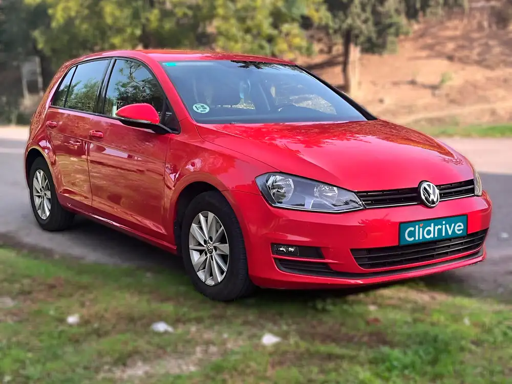 VOLKSWAGEN golf