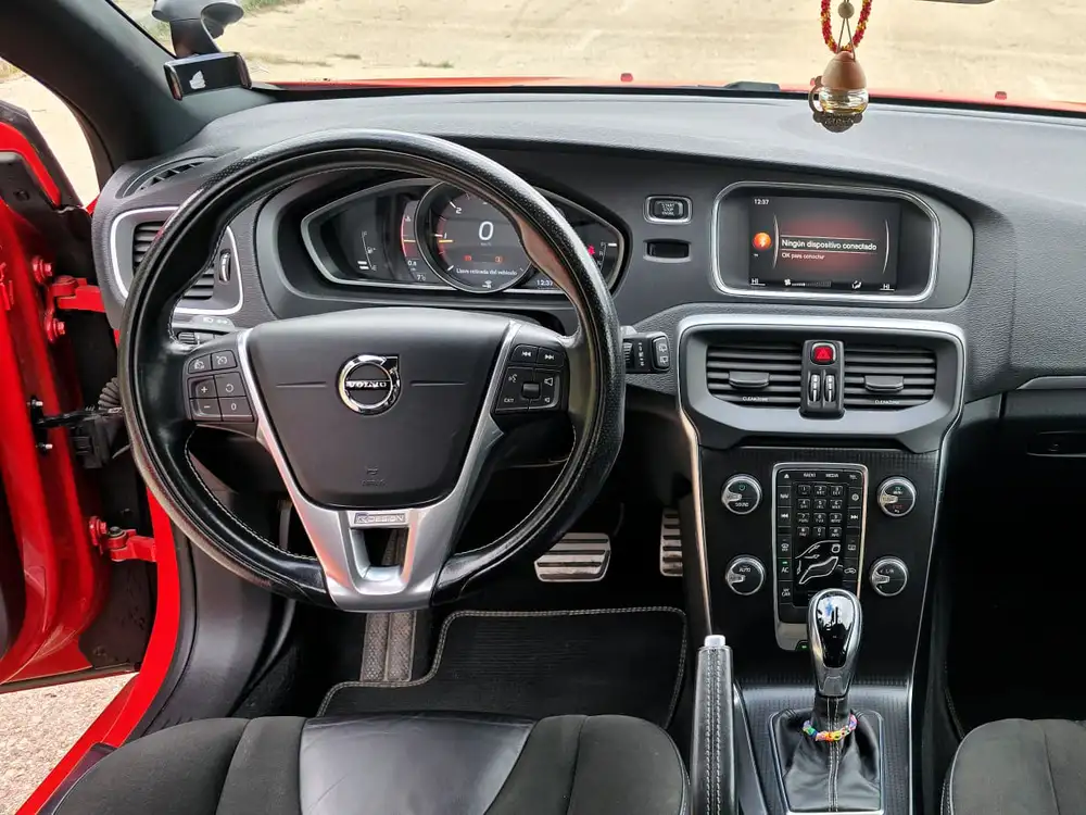 VOLVO V40 - Foto 10 | Clidrive