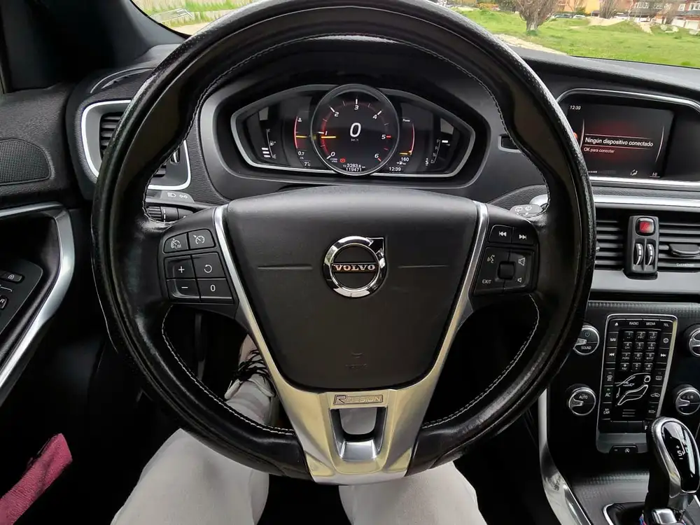 VOLVO V40 - Foto 11 | Clidrive