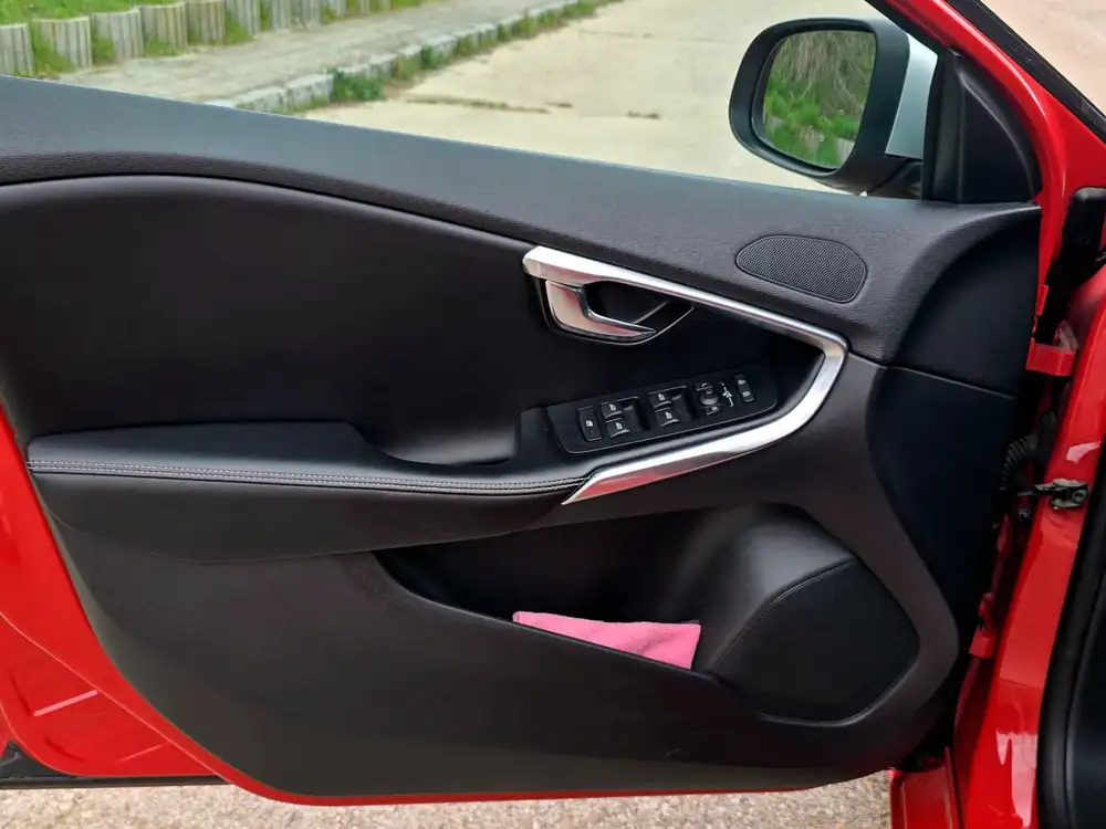 VOLVO V40 - Foto 20 | Clidrive