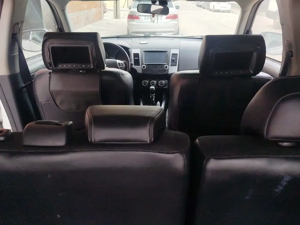 MITSUBISHI outlander - Foto 9 | Clidrive