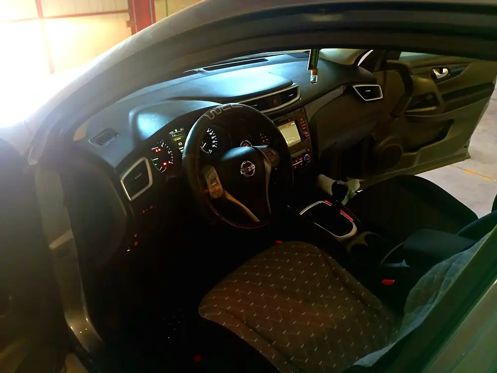 NISSAN qashqai
