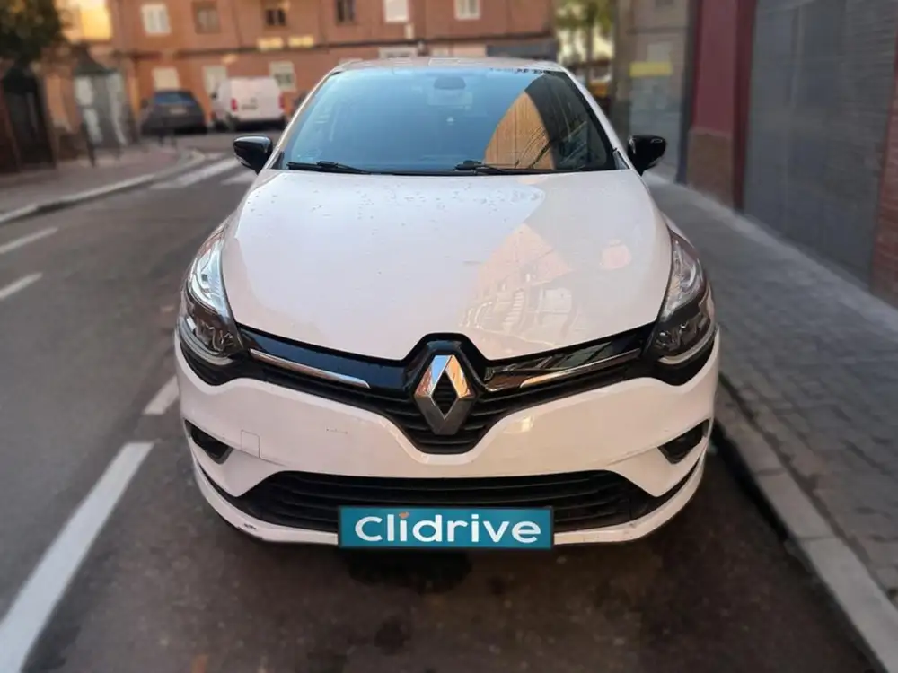 RENAULT clio