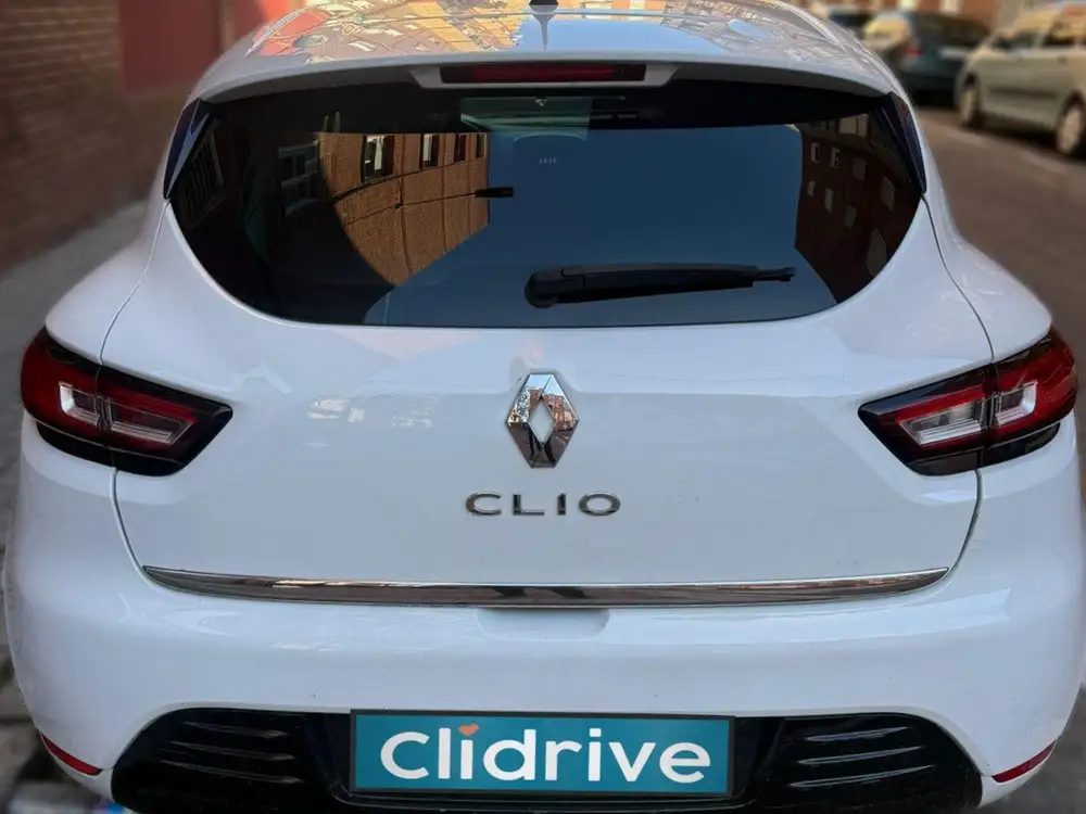 RENAULT clio