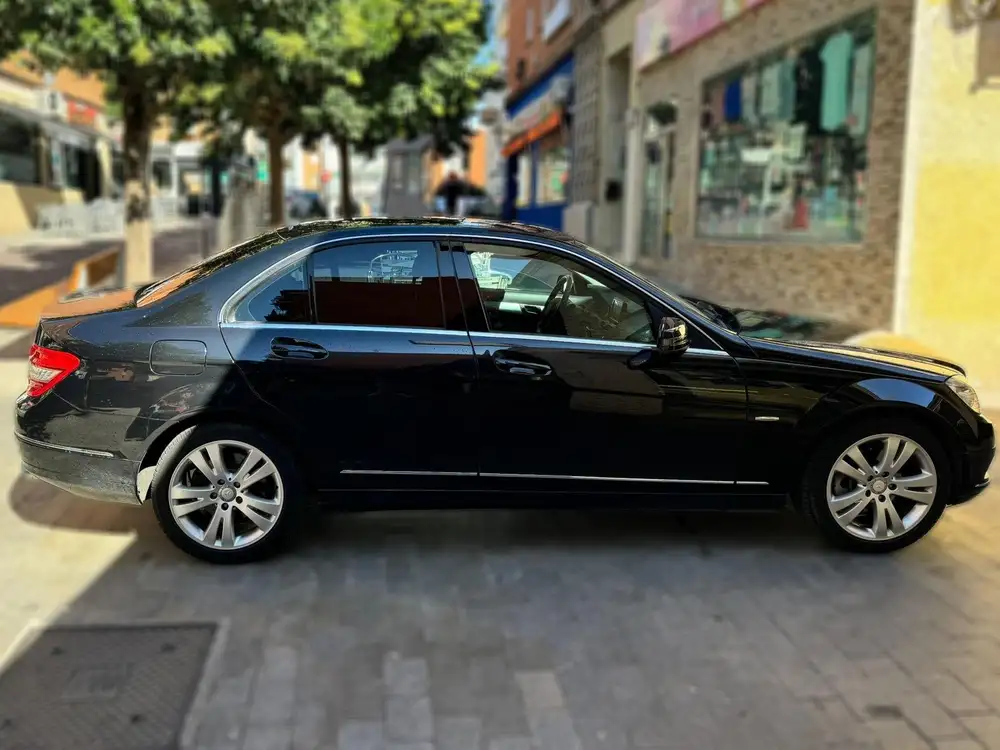 MERCEDES clase c
