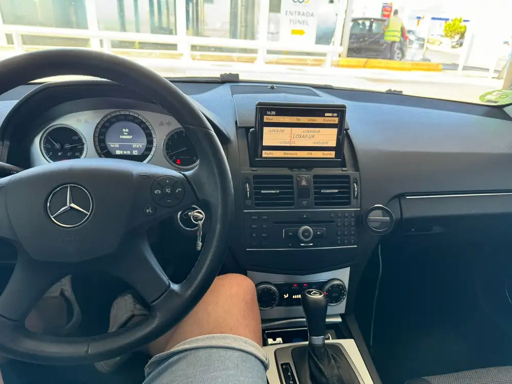 MERCEDES clase c