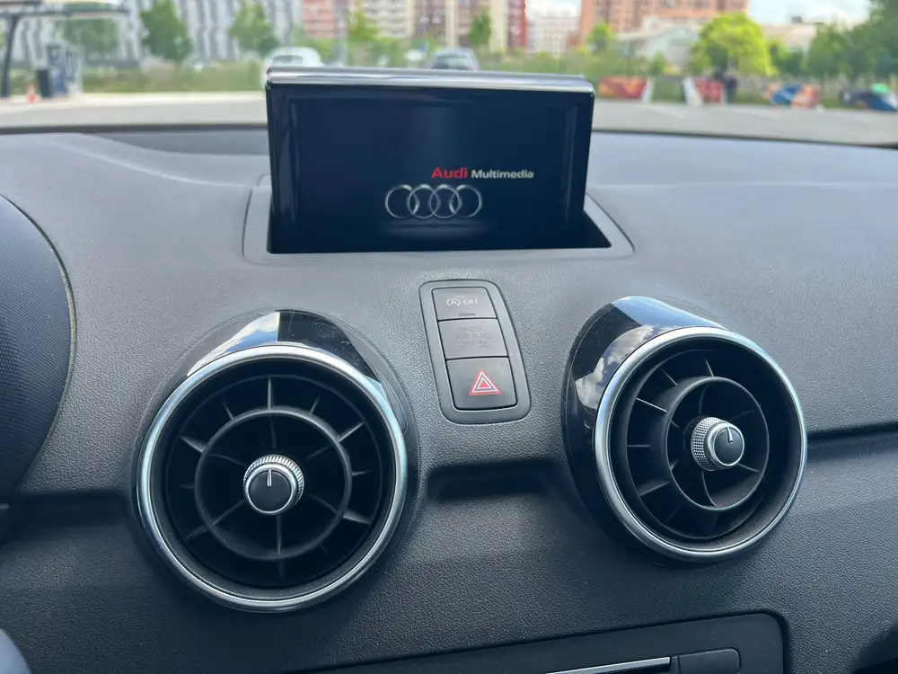 AUDI a1