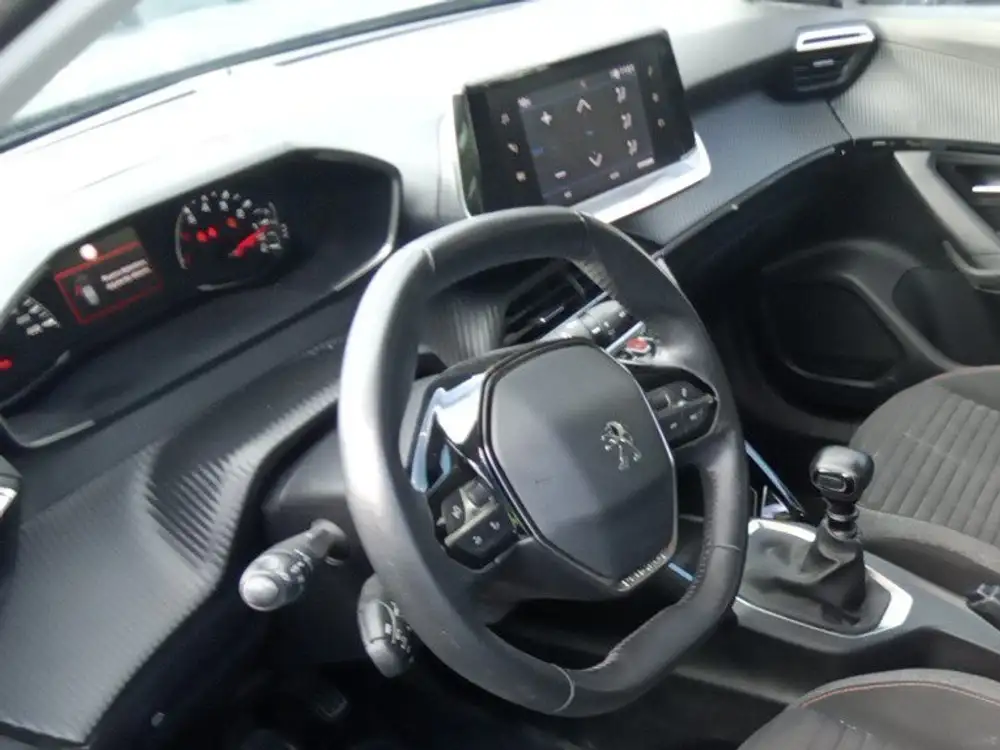 PEUGEOT 2008 - Foto 8 | Clidrive