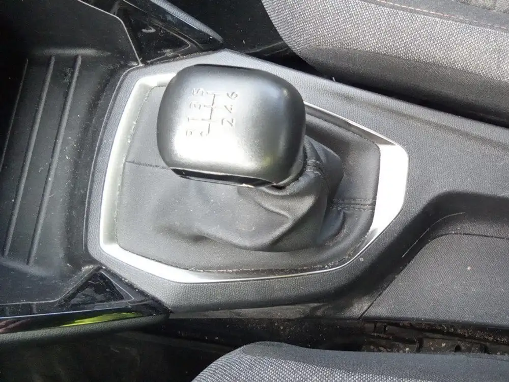 PEUGEOT 2008 - Foto 11 | Clidrive