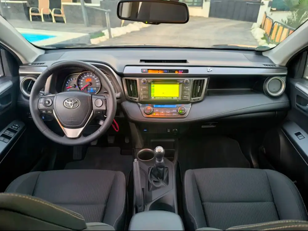 TOYOTA rav4