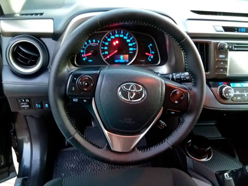 TOYOTA rav4