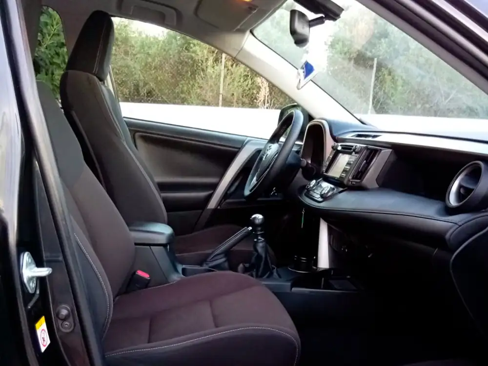 TOYOTA rav4