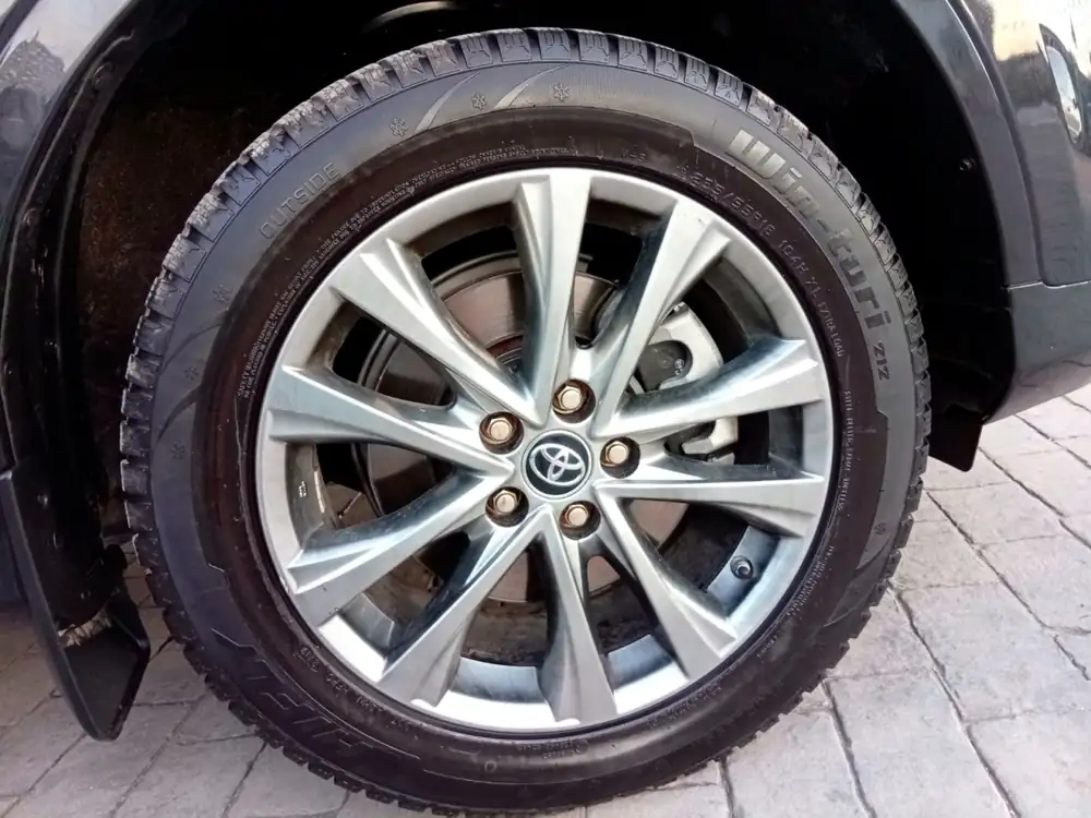 TOYOTA rav4