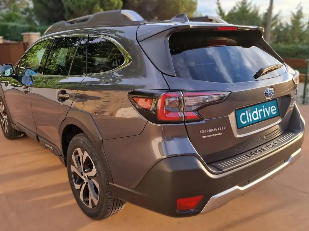 SUBARU outback