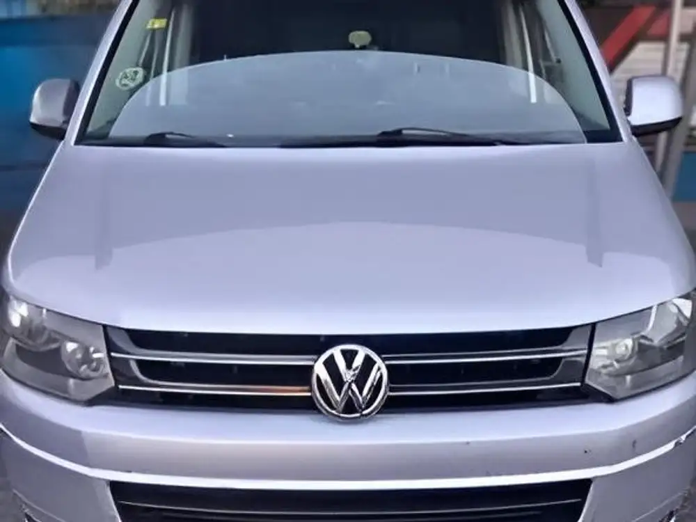 VOLKSWAGEN caravelle