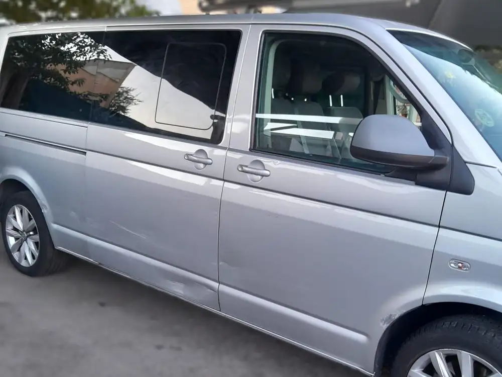 VOLKSWAGEN caravelle