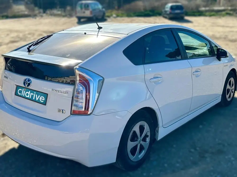 TOYOTA prius+