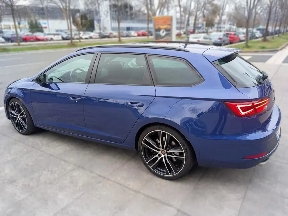 SEAT leon