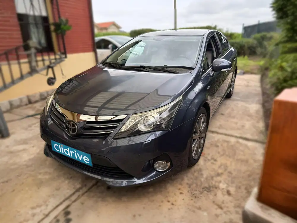 TOYOTA avensis