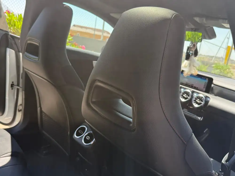 MERCEDES cla