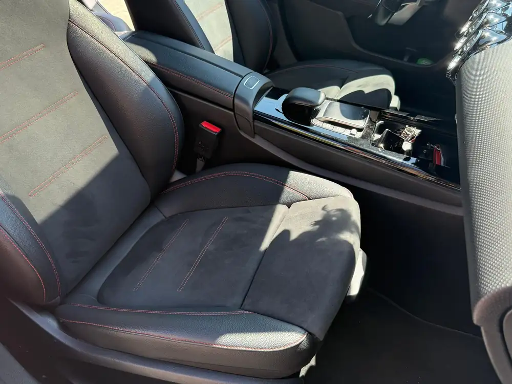 MERCEDES cla