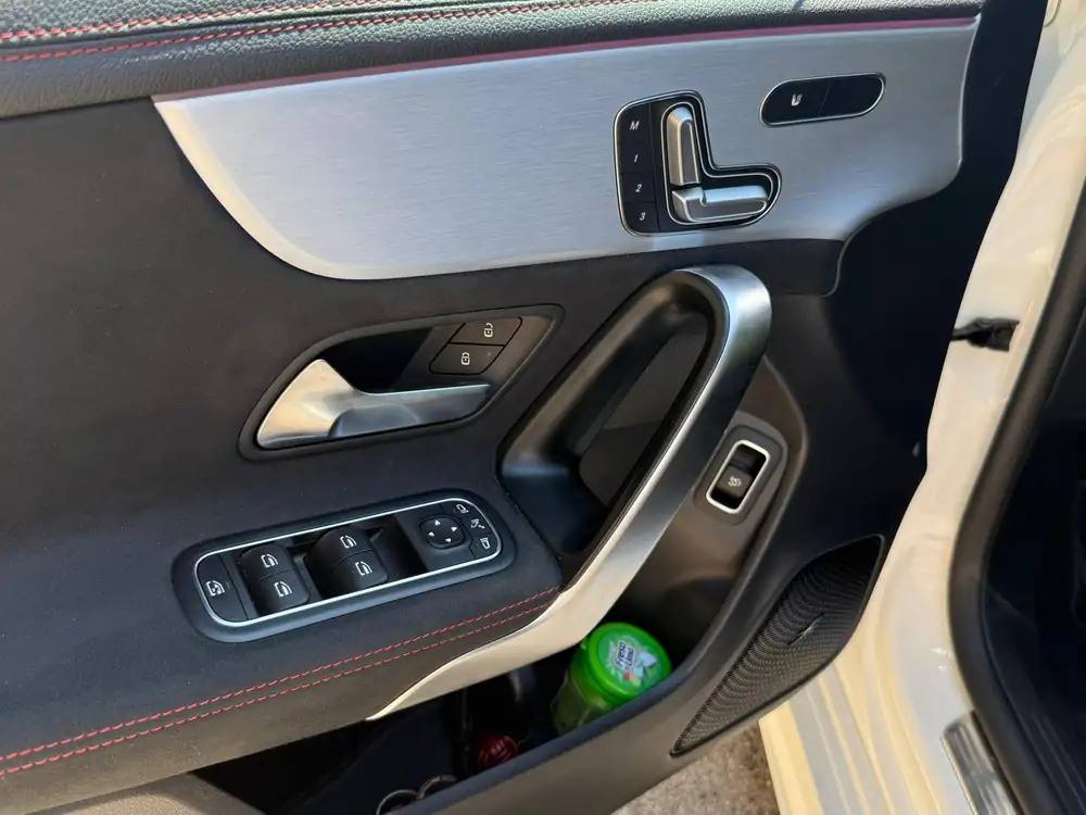 MERCEDES cla