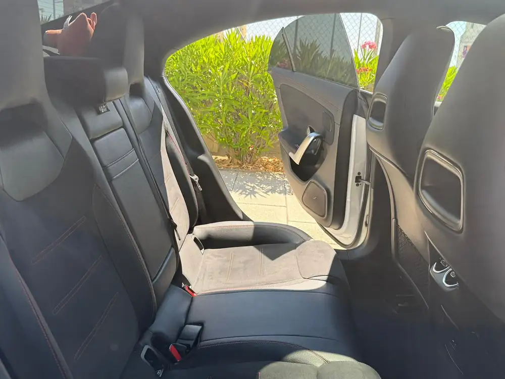 MERCEDES cla
