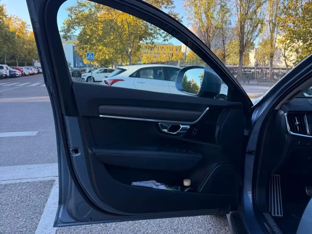 VOLVO V90 Cross Country