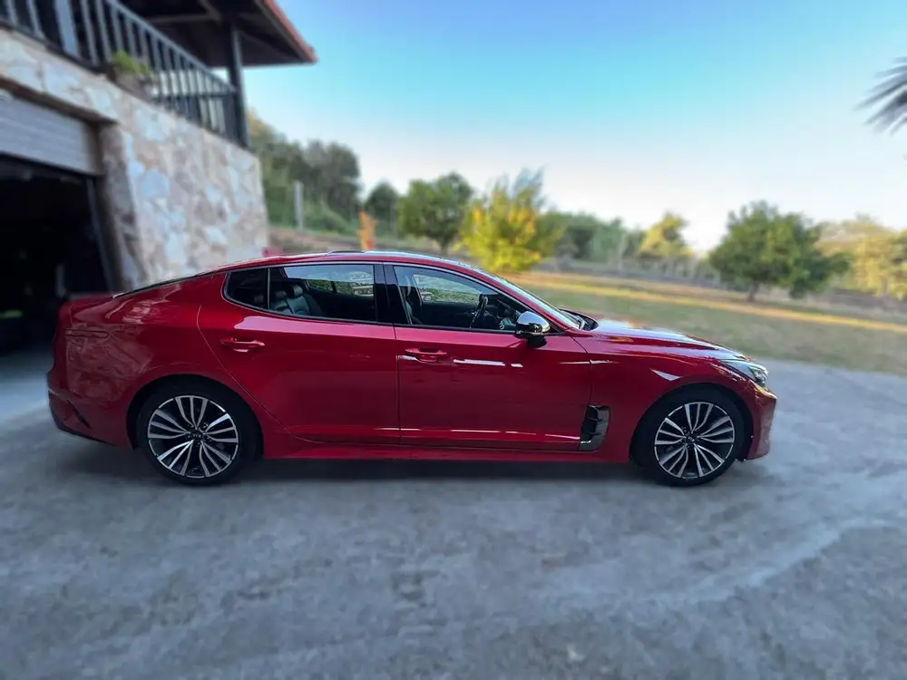 KIA stinger